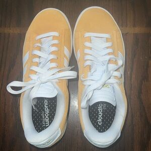 Adidas New Gold Sneakers Size 7.5